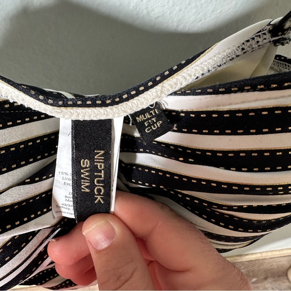 Nip Tuck Swimsuit 8 Twist Front One Piece Black G… - image 5